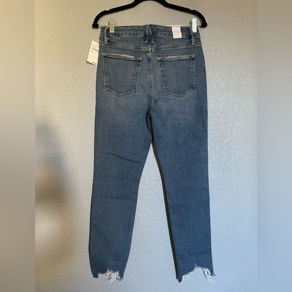 NWT Good American Skinny Blue Raw Hem Size 6 - Picture 4 of 15